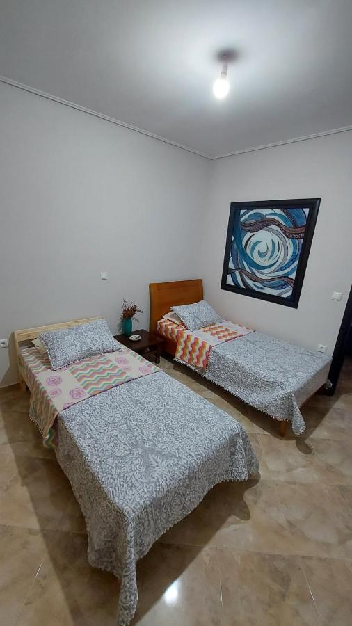 Vanas Apartment Artemida  Exterior photo